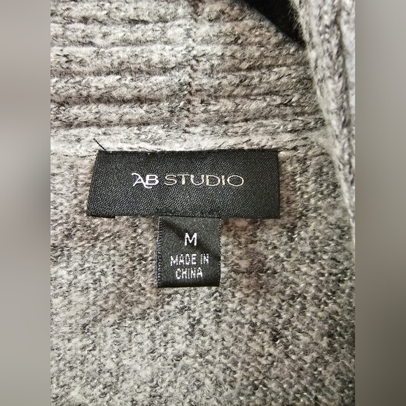 Women's AB Studio Shawl Collar Sweater Cardigan - Picture 2 of 4